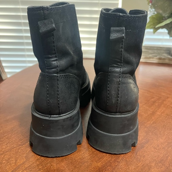 GB All-Star Leather Center Zip Chunky Lug Sole Platform Booties - Picture 5 of 9